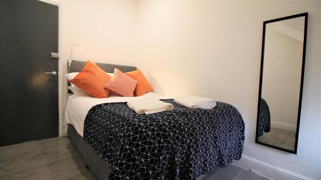 Free Local Parking - Fast Wifi - Sleeps 10 Guests By Property Promise Cardiff Ngoại thất bức ảnh