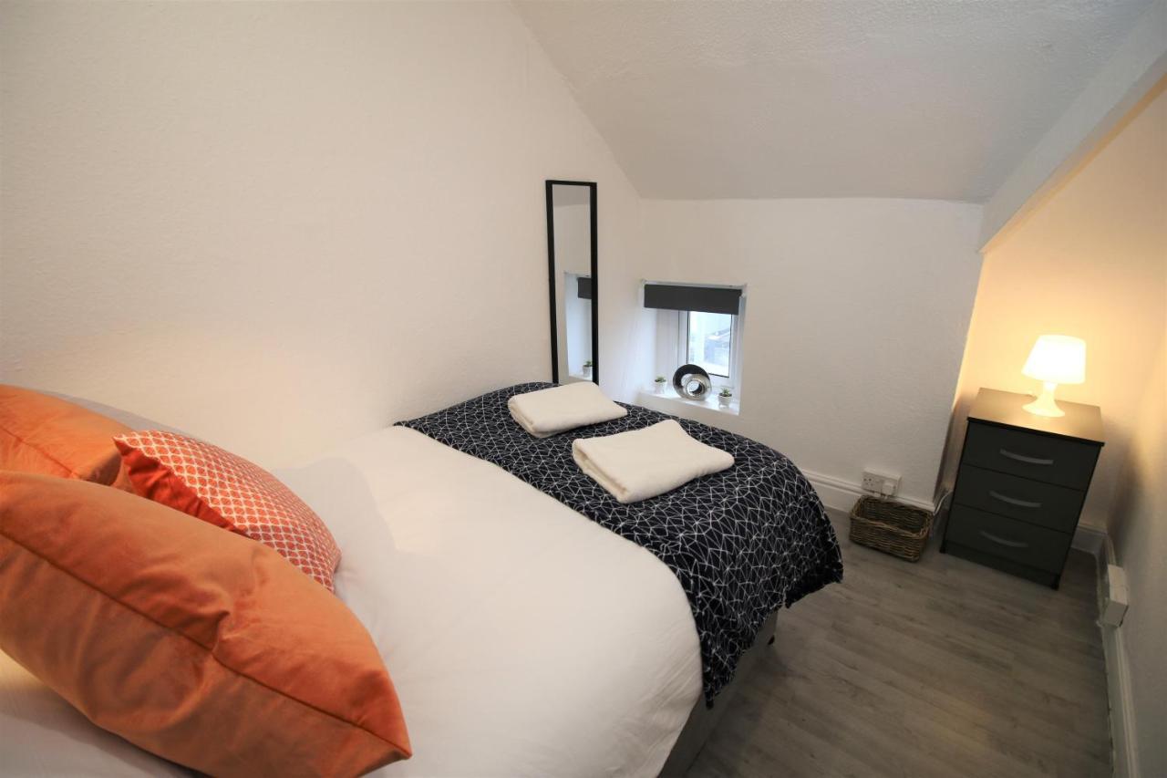Free Local Parking - Fast Wifi - Sleeps 10 Guests By Property Promise Cardiff Ngoại thất bức ảnh