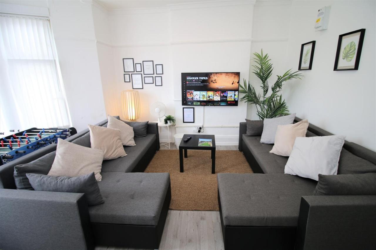 Free Local Parking - Fast Wifi - Sleeps 10 Guests By Property Promise Cardiff Ngoại thất bức ảnh